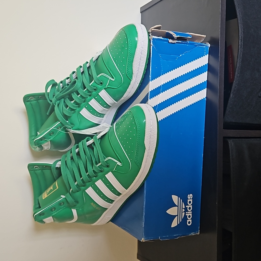 ADIDAS top Ten Celtic Green Patent Leather